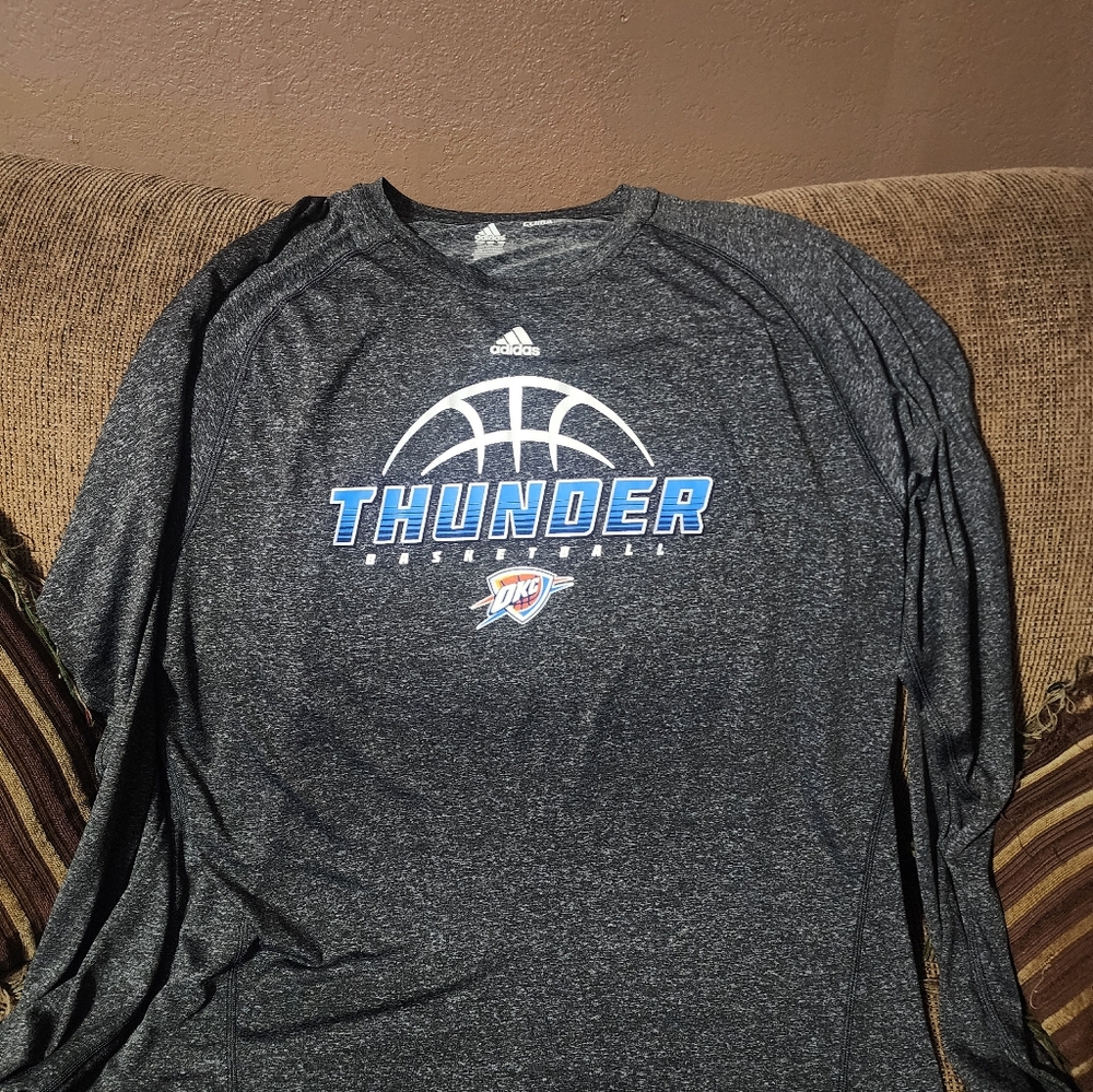 Mens Adidas Gray Oklahoma Thunder Basketball Long Tee Sz.2XL - Picture 2 of 5